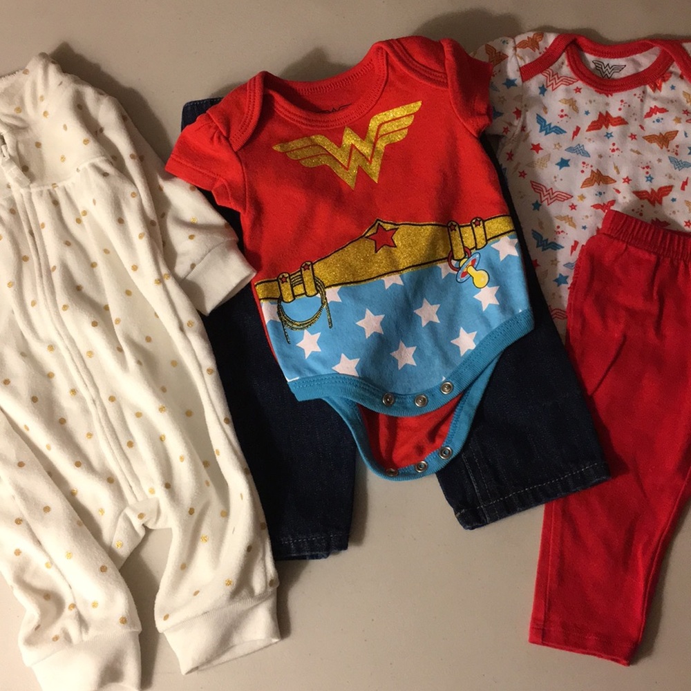 Wonder Woman Baby Set!